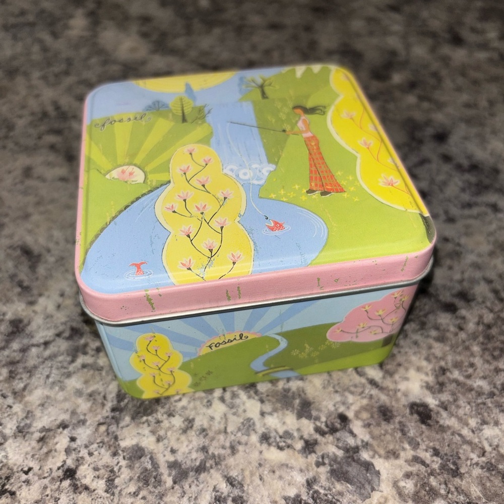 Fossil Pink Watch with Rectangular Face - Picture 9 of 9